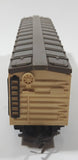 Tri-ang HO Scale TR 2690 Refrigerator Box Car Cream White Grey Roof Toy Train Car Vehicle