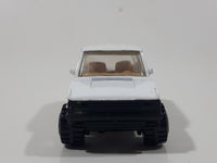 1990 Hot Wheels Range Rover White Die Cast Toy Car Vehicle