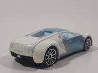 2007 Hot Wheels Mystery Car Bugatti Veyron Pearl White Die Cast Toy Dream Super Car Vehicle