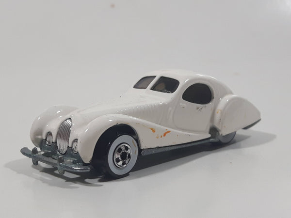 1988 Hot Wheels Classics Talbot Lago White Die Cast Toy Classic Car Vehicle