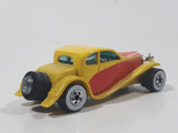 1986 Hot Wheels '37 Bugatti Yellow and Red Die Cast Toy Classic Luxury Car Vehicle