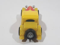 1986 Hot Wheels '37 Bugatti Yellow and Red Die Cast Toy Classic Luxury Car Vehicle