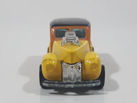 1990 Hot Wheels '40's Woodie Yellow and Black Wood Panel Die Cast Toy Car Vehicle