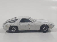 1980s Yatming No. 1034 Porsche 928 White With Black Stripes Die Cast Toy Car Vehicle