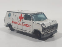 Vintage 1981 Yatming No. 1501 Ambulance Medics Van White Die Cast Toy Car Emergency Rescue Vehicle Universal Studios