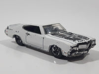 2009 Hot Wheels '70 Buick GSX White Die Cast Toy Car Vehicle