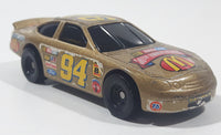 1998 Hot Wheels NASCAR 50th Anniversary #94 Bill Elliot 8/8 Gold Die Cast Toy Race Car Vehicle McDonald's Happy Meal