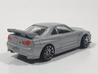 2010 Hot Wheels HW Premiere Nissan Skyline GT-R R34 Silver Die Cast Toy Car Vehicle