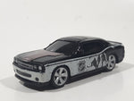 2010 Maisto Top Dog Collectibles NHL Ice Hockey 2008 Dodge Challenger SRT8 Black Die Cast Toy Car Vehicle