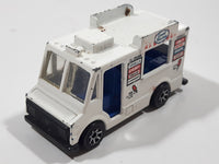 1996 Hot Wheels Good Humor Truck White Ice Cream Catering Food Truck Die Cast Toy Car Vehicle