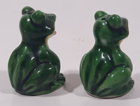 Vintage Green Frog Shaped 2" Tall Ceramic Salt and Pepper Shaker Set with Cork Bottoms Made in Japan