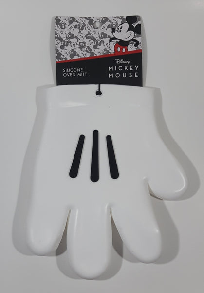 2020 Best Brands Disney Mickey Mouse Glove Silicone Oven Mitt New on Card