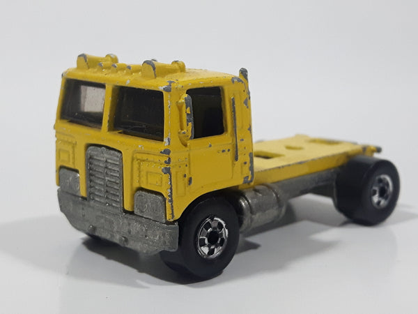 1981 Hot Wheels Semi Truck Yellow Die Cast Toy Car Vehicle