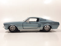 Maisto Special Edition 1967 Ford Mustang GT Metallic Light Blue 1/24 Scale Die Cast Toy Car Vehicle with Opening Doors and Hood