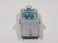 2004 Hot Wheels First Editions Crooze Fast Fuse Metalflake Silver Die Cast Toy Car Vehicle