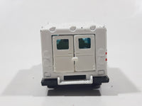 1989 Hot Wheels Workhorses American Ambulance White Die Cast Toy Car Emergency Paramedics Rescue Vehicle with Opening Rear Doors