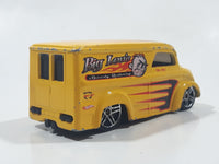 2001 Hot Wheels Dairy Delivery Truck Yellow Die Cast Toy Car Vehicle