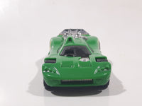 2014 Hot Wheels Track Builder Spine Busters Green Die Cast Toy Car Vehicle