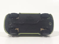 Maisto VW Volkswagen New Beetle Green Die Cast Toy Car Vehicle