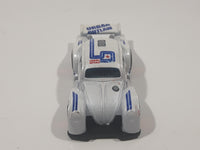 2018 Hot Wheels Legends Of Speed Volkswagen Kafer Racer Urban Outlaw Magnus Walker White Die Cast Toy Car Vehicle