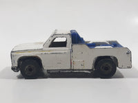 1977 Hot Wheels Flying Colors Ramblin' Wrecker Tow Truck Rig White Die Cast Toy Car Vehicle - Hong Kong