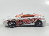 2004 Hot Wheels Track Aces Hyundai Tiburon White Die Cast Toy Car Vehicle