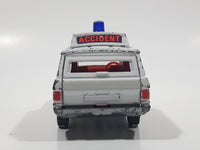 Vintage Corgi Whizz Wheels Vigilant Ranger Rover Ambulance White Die Cast Toy Car Vehicle with Opening Rear Gate