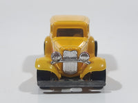 1989 Hot Wheels '32 Ford Delivery Truck Yellow Die Cast Toy Car Vehicle