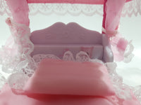 Rare 2002 Sanrio Hello Kitty Little Berry Collection Pink and White Four Post Canopy Bed Set Toy Dollhouse Furniture