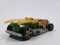 2010 Hot Wheels Insectirides Draggin' Tail Green and Chrome Gold Die Cast Toy Car Vehicle