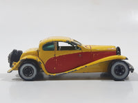 1986 Hot Wheels '37 Bugatti Yellow and Red Die Cast Toy Classic Luxury Car Vehicle