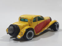 1986 Hot Wheels '37 Bugatti Yellow and Red Die Cast Toy Classic Luxury Car Vehicle