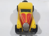 1986 Hot Wheels '37 Bugatti Yellow and Red Die Cast Toy Classic Luxury Car Vehicle