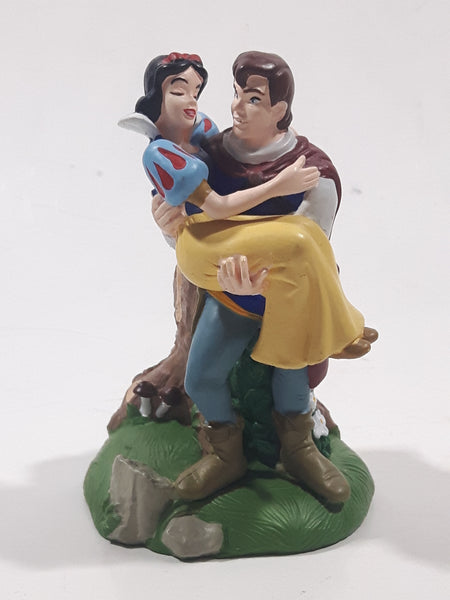 Classics The Disney Store Snow White and the Seven Dwarfs Prince Charming Holding Snow White 4" Tall PVC Toy Figure