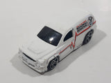 2008 Hot Wheels City of Hot Wheels Fandango Roadkill Removal White Die Cast Toy Car Vehicle