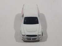 2008 Hot Wheels City of Hot Wheels Fandango Roadkill Removal White Die Cast Toy Car Vehicle