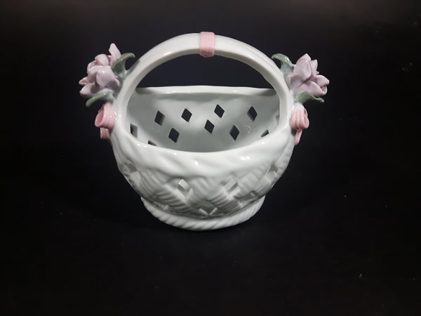 Vintage Porcelain Glass Floral Rose Woven Pattern Easter Basket Decor. - Treasure Valley Antiques & Collectibles